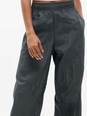 BNWOT Athleta Lunar Sheen Utility Mid Rise XS Pant in Dark Rinse